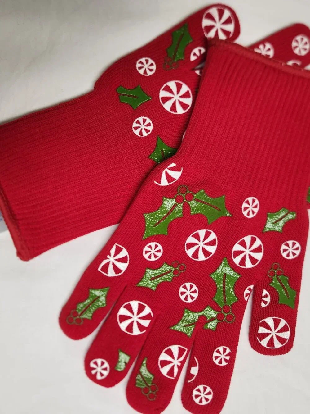 TEMPTATIONS by Tara OVEN GLOVES HOLIDAY Christmas Peppermint and Holly LARGE